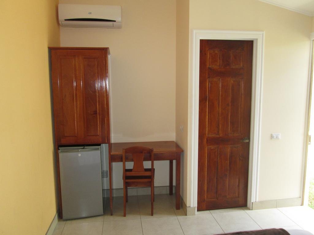 Hotel La Punta Puntarenas Chambre photo